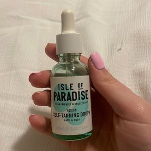 Isle of Paradise Tanning Drops.